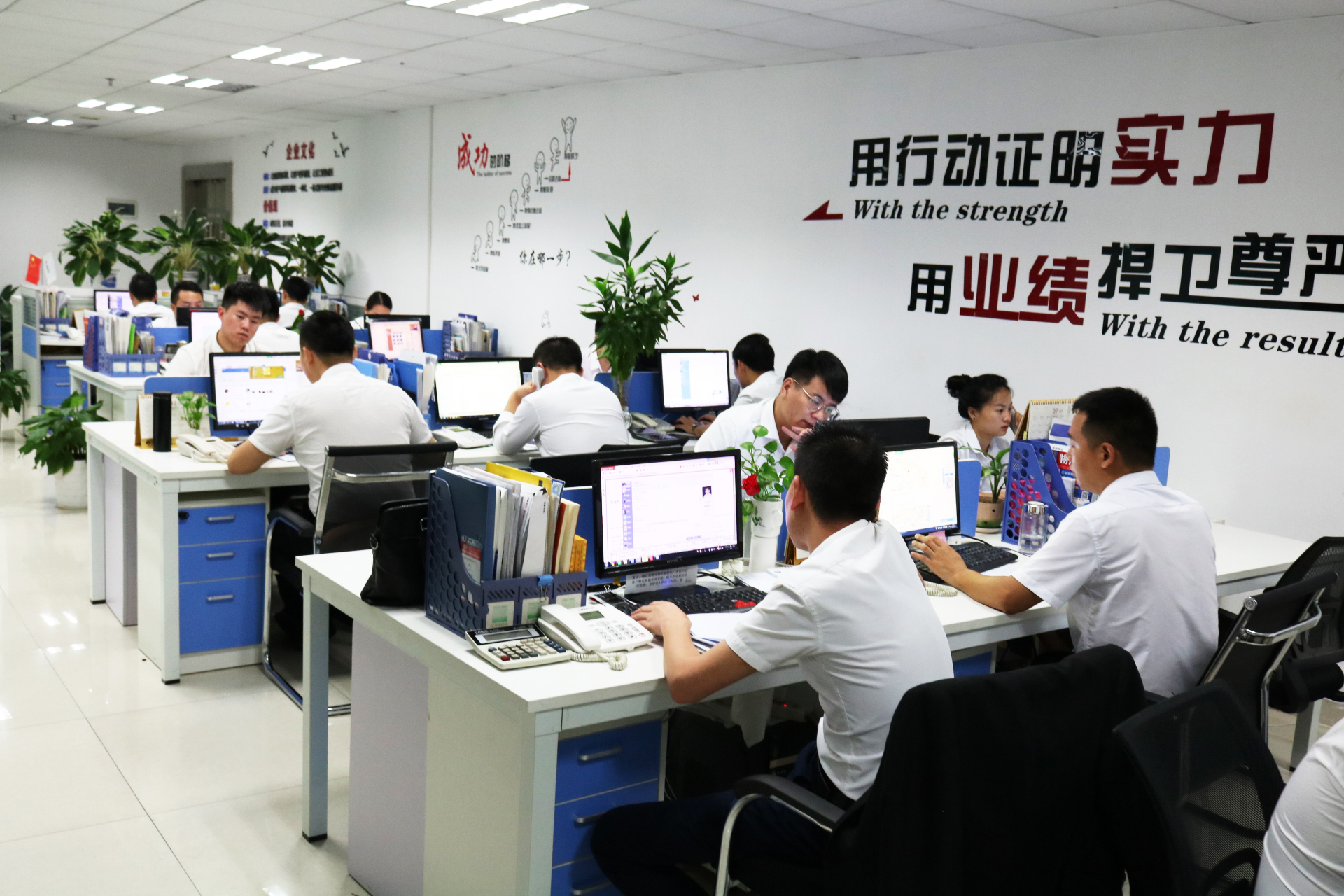 深圳到香港物流費用一覽表，深圳到香港新界物流公司-深圳東勝物流